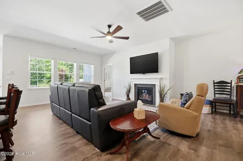 138 Pumpernickel Place Washington NC 27889