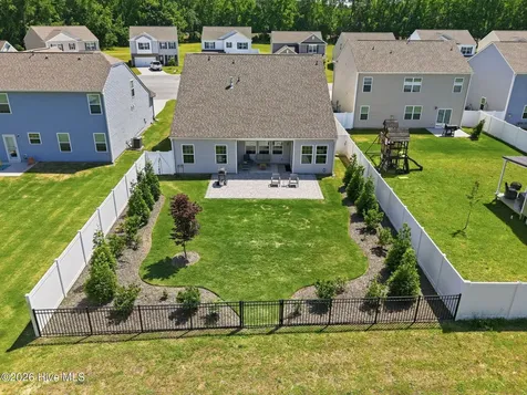 138 Pumpernickel Place Washington NC 27889