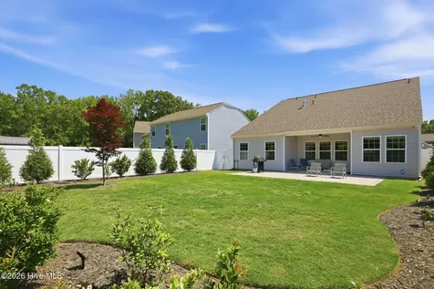 138 Pumpernickel Place Washington NC 27889