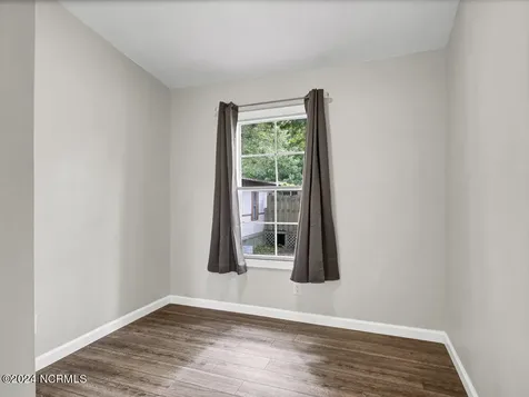 718 Shell Street Hampstead NC 28443