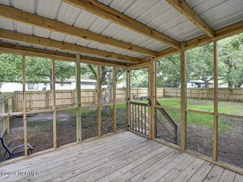718 Shell Street Hampstead NC 28443