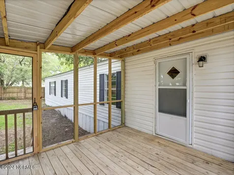 718 Shell Street Hampstead NC 28443