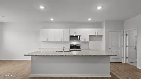 1101 Aviator Lane Ayden NC 28513