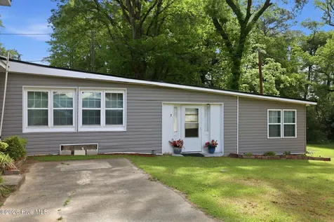 1011 W Main Street Williamston NC 27892