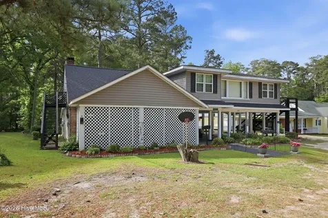 1011 W Main Street Williamston NC 27892