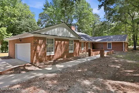 225 Churchill Drive Greenville NC 27858