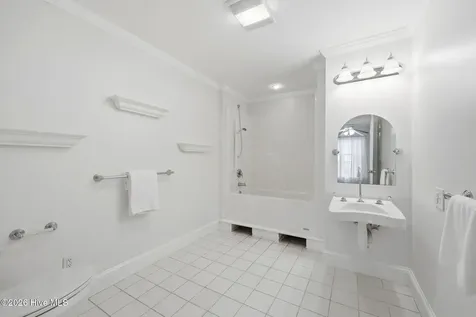 225 Churchill Drive Greenville NC 27858