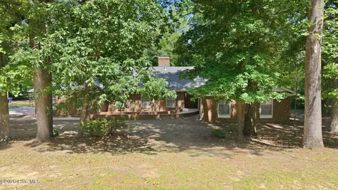 225 Churchill Drive Greenville NC 27858