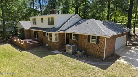 225 Churchill Drive Greenville NC 27858