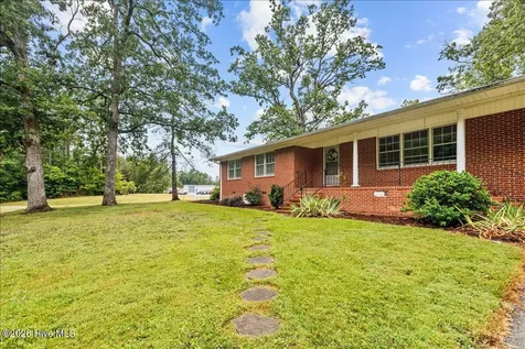 60 Lancaster Drive Goldston NC 27252