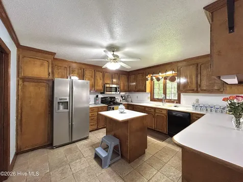 108 Deerfield Road Jacksonville NC 28540