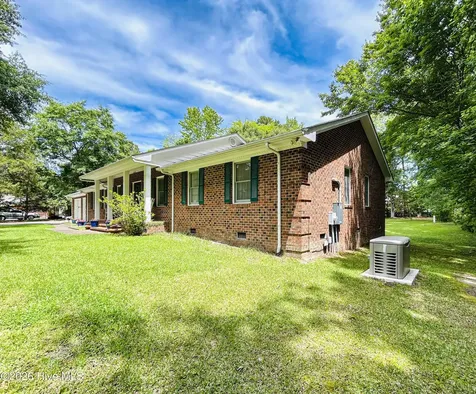 108 Deerfield Road Jacksonville NC 28540