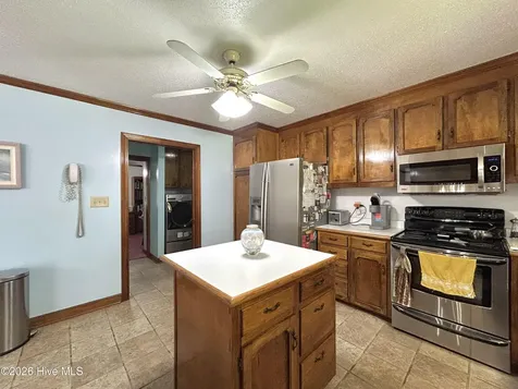 108 Deerfield Road Jacksonville NC 28540