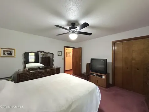 108 Deerfield Road Jacksonville NC 28540