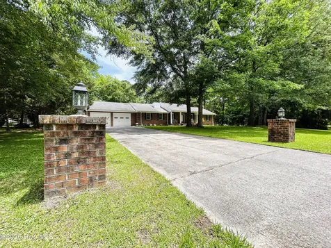 108 Deerfield Road Jacksonville NC 28540