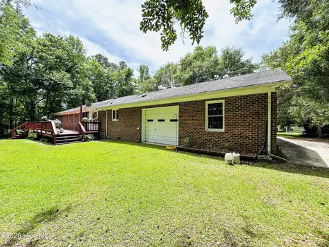 108 Deerfield Road Jacksonville NC 28540