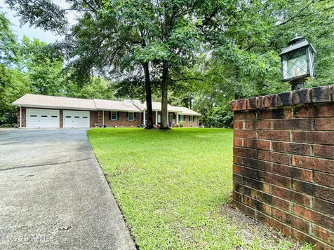 108 Deerfield Road Jacksonville NC 28540