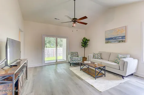 548 Timbercrest Circle SE Bolivia NC 28422