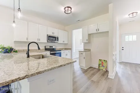 548 Timbercrest Circle SE Bolivia NC 28422