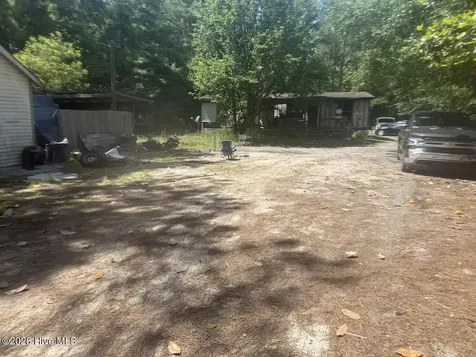 137 Wayne Road Hubert NC 28539