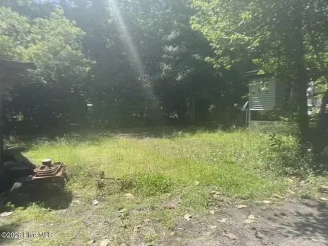 137 Wayne Road Hubert NC 28539