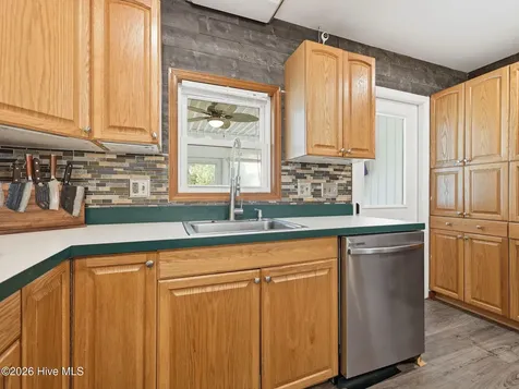 94 Evergreen Drive Hubert NC 28539