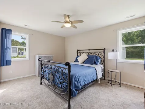 94 Evergreen Drive Hubert NC 28539
