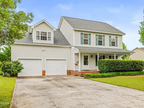 221 Yearling Loop Jacksonville NC 28540