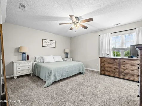 221 Yearling Loop Jacksonville NC 28540