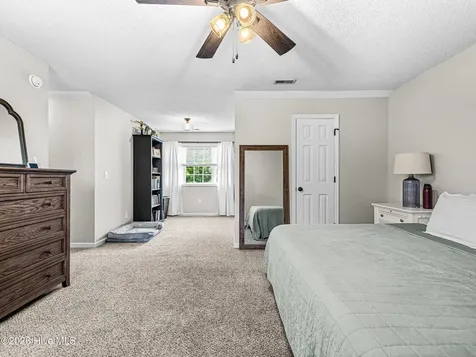 221 Yearling Loop Jacksonville NC 28540