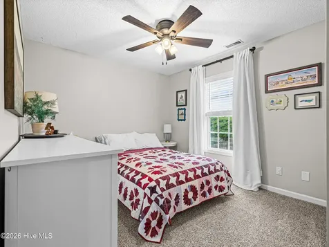221 Yearling Loop Jacksonville NC 28540
