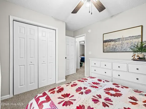 221 Yearling Loop Jacksonville NC 28540