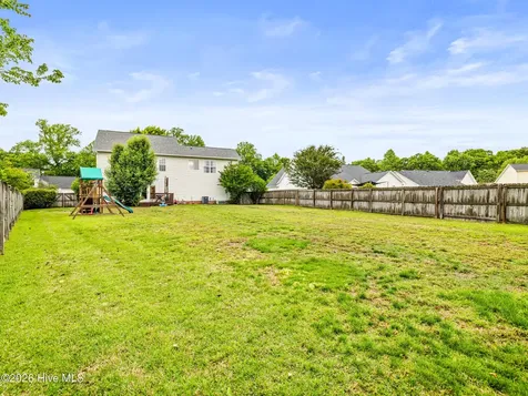 221 Yearling Loop Jacksonville NC 28540