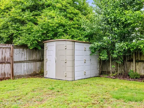 221 Yearling Loop Jacksonville NC 28540