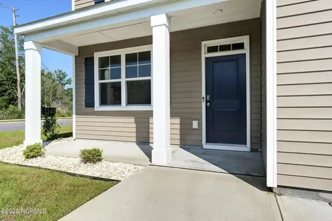 9098 Saint George Road Wilmington NC 28411