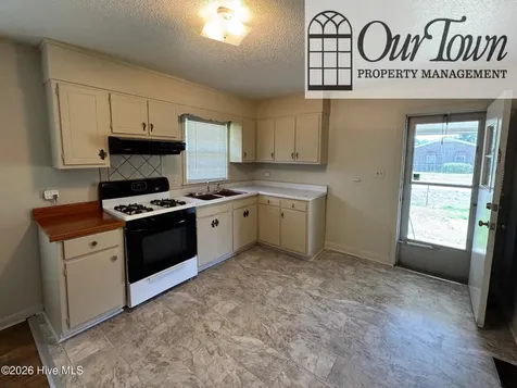 5100 White Oak Loop Wilson NC 27893