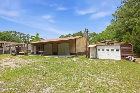 157 Hall Road Newport NC 28570