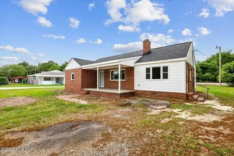 315 Commercial Avenue Stantonsburg NC 27883