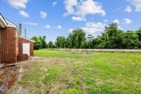 315 Commercial Avenue Stantonsburg NC 27883