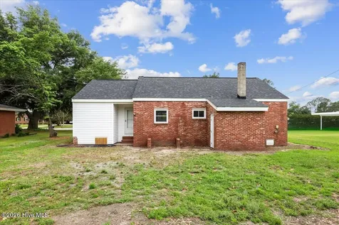 315 Commercial Avenue Stantonsburg NC 27883