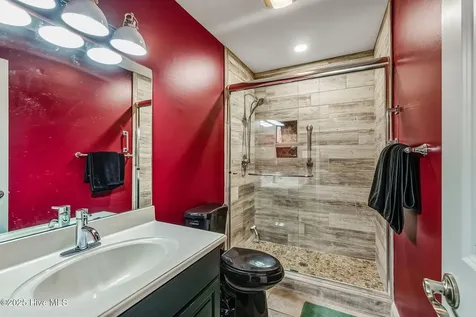 2115 Hidden Harbor Drive New Bern NC 28562