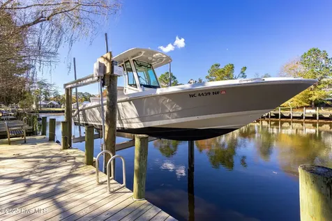 2115 Hidden Harbor Drive New Bern NC 28562