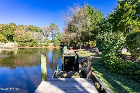 2115 Hidden Harbor Drive New Bern NC 28562