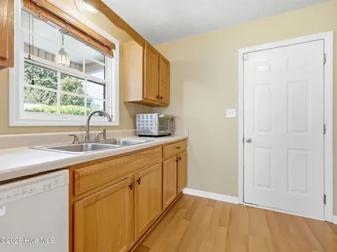 104 Chestnut Court Jacksonville NC 28546