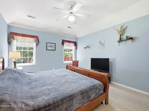 104 Chestnut Court Jacksonville NC 28546