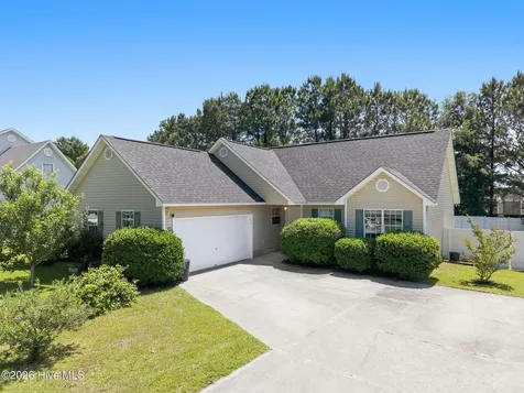 104 Chestnut Court Jacksonville NC 28546