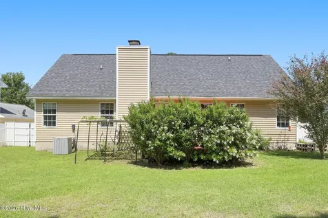 104 Chestnut Court Jacksonville NC 28546