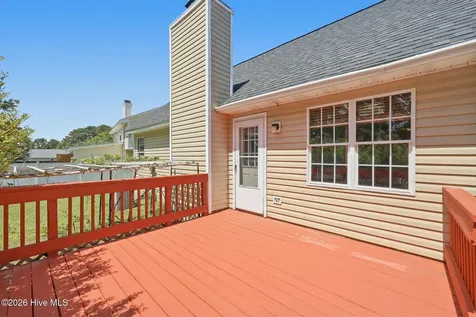 104 Chestnut Court Jacksonville NC 28546