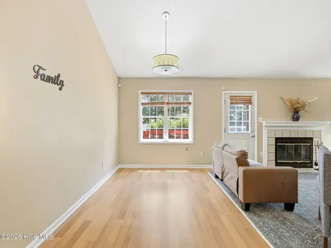 104 Chestnut Court Jacksonville NC 28546