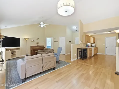 104 Chestnut Court Jacksonville NC 28546